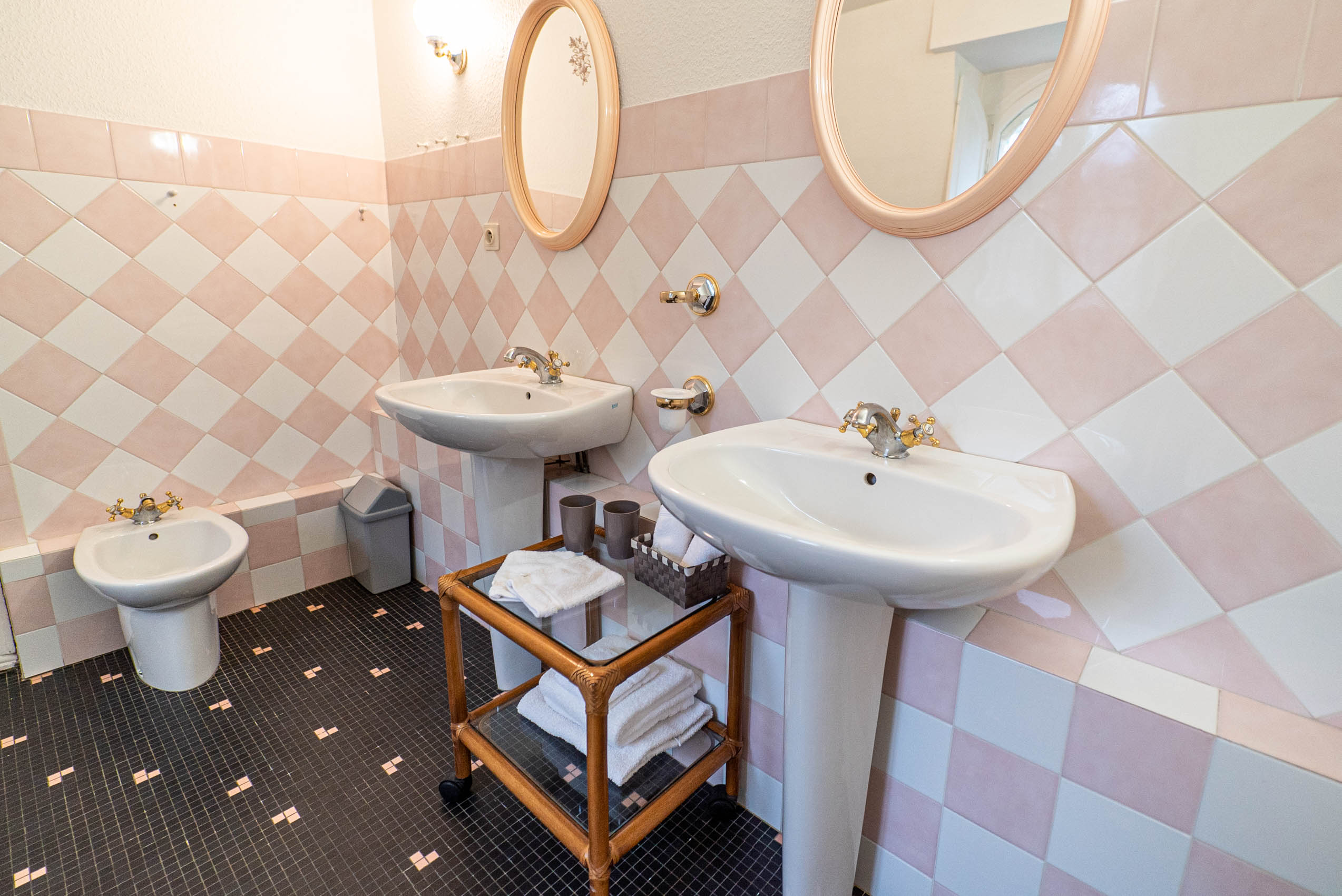salle de bain suite marquise chateau Rauly location bergerac Monbazillac